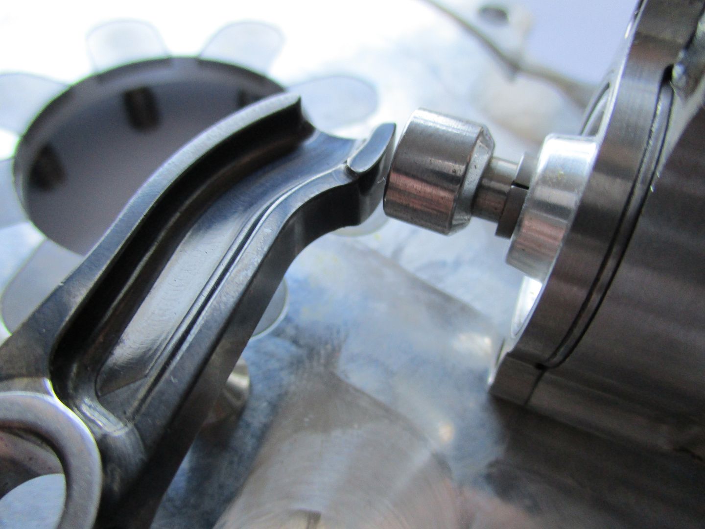 F1 Pneumatic Valve Spring, a closer look Page 3